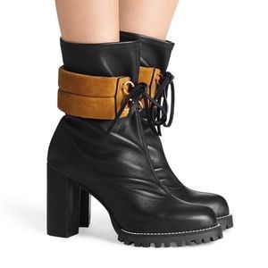 Stuart Weitzman Sz 10 Bronwyn Ankle Boot Lug Sole Stretch Leather Sock Heeled